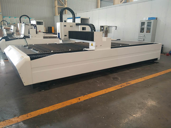 1000W 2000W 3000W 4000W 6Kw Laser Cutting Machine untuk Plat Logam