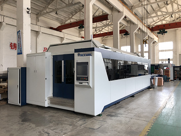 Accurl 1000W IPG Closed Type Cutting Laser Cutting Machine