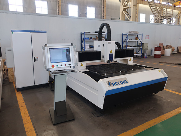 CNC Fiber 1000W Laser Cutting Machine For Carbon Steel 3000x1500mm